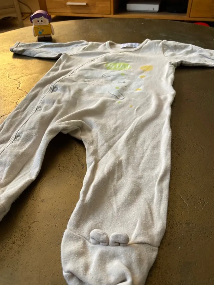 Pyjama été 9 mois - photo numéro 2