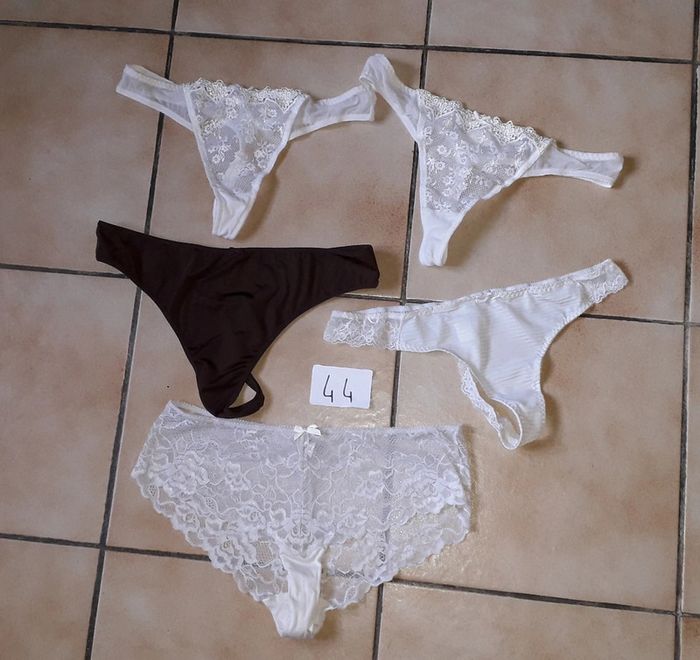 Lot de dessous femme T 44