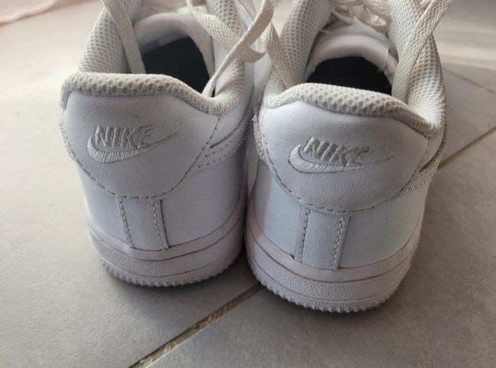 Baskets Air Force 1 blanche Nike 33,5 - photo numéro 4