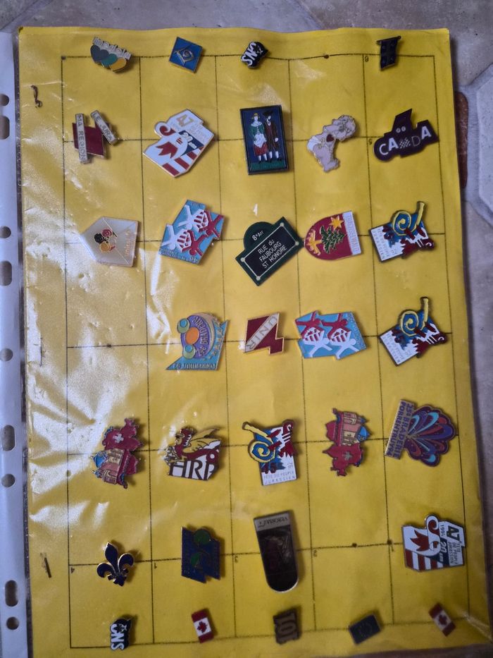 lot de pin's (ils n'ont pas tous le titi d'accroche derrière) - photo numéro 4