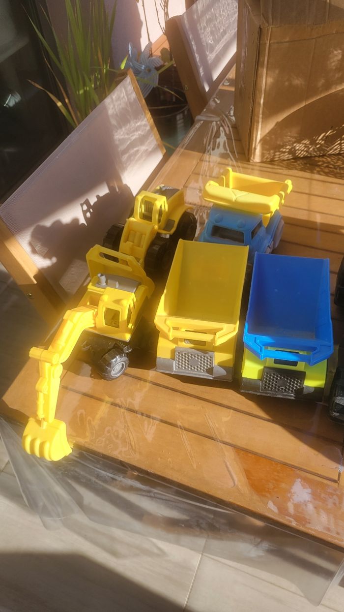 Lot de véhicules extérieur ou intérieur - photo numéro 4