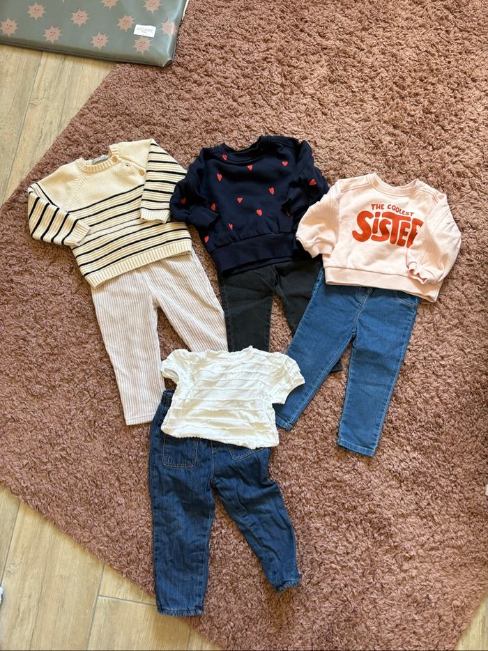 Lot vêtements 24 mois bébé fille