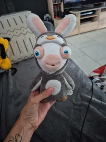 Peluche lapin cretin