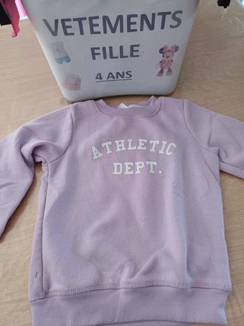 Pull mauve