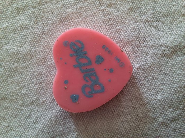 Gomme Barbie rose et bleu 1988 vintage - photo numéro 3