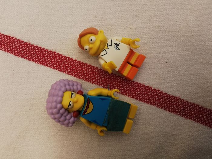 Figurines Simpsons Lego lot de 2
