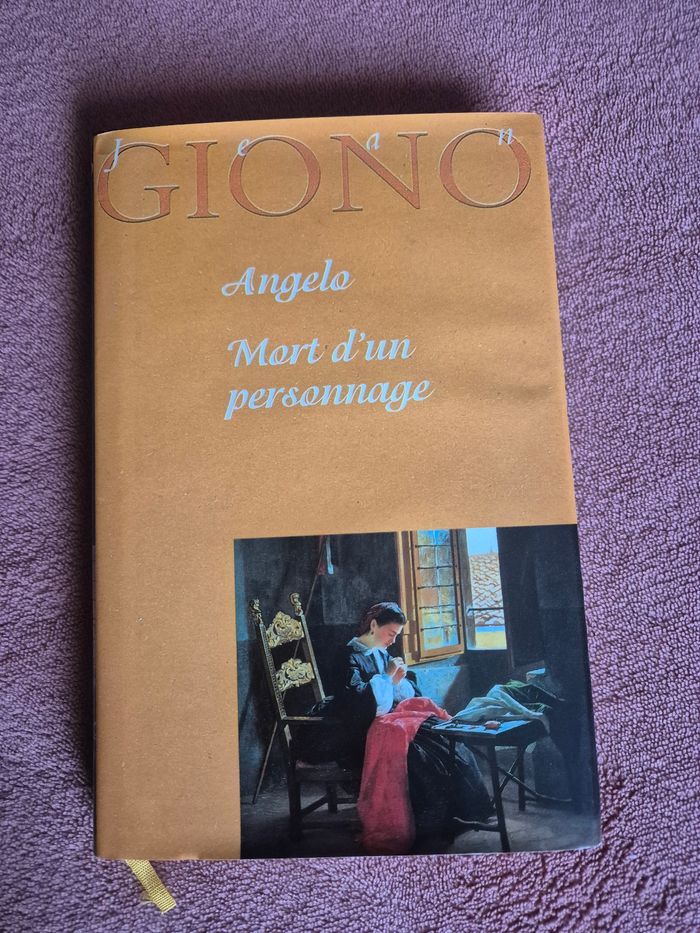 Livre titre Mort d'un personnage