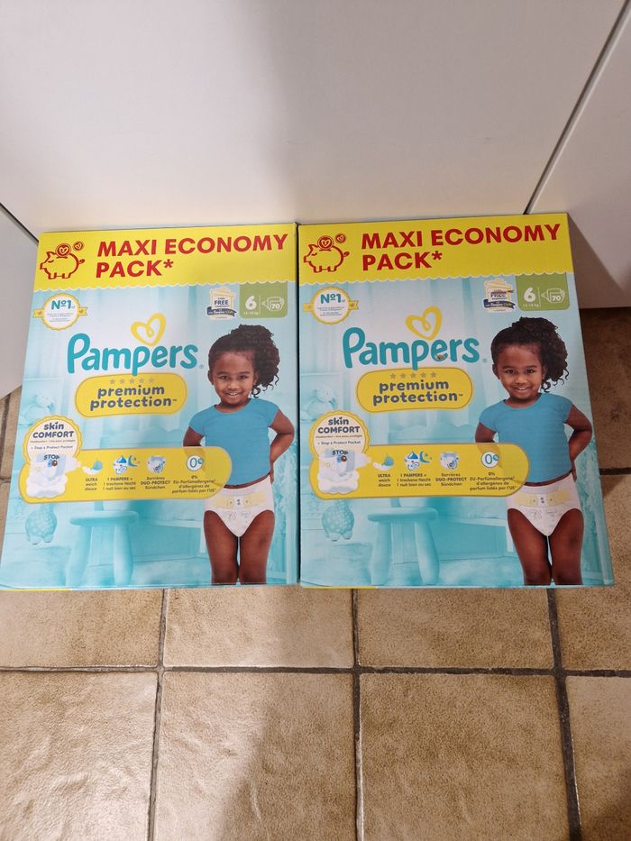 140 couches Pampers premium protection taille 6
