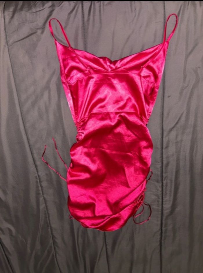 Robot satin taille XS - photo numéro 2