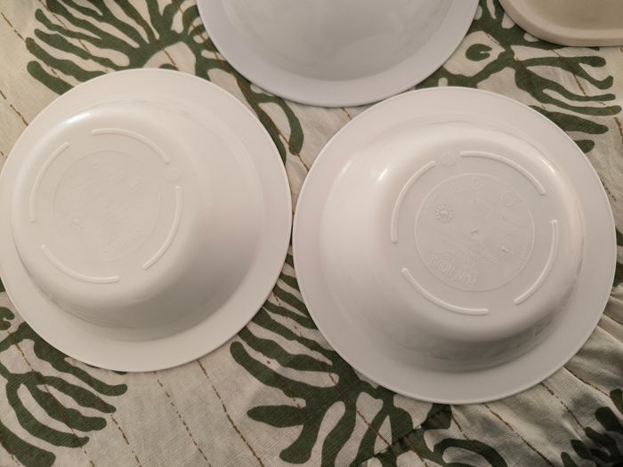 Lot de bols et couverts - photo numéro 3