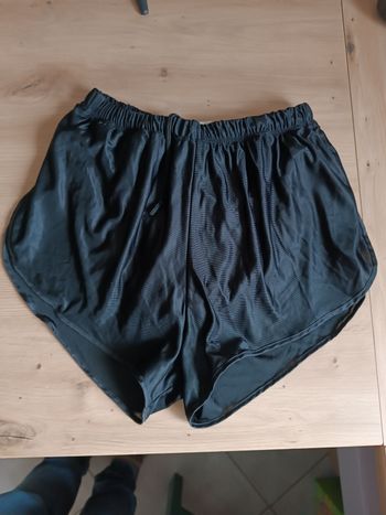 Short militaire taille s