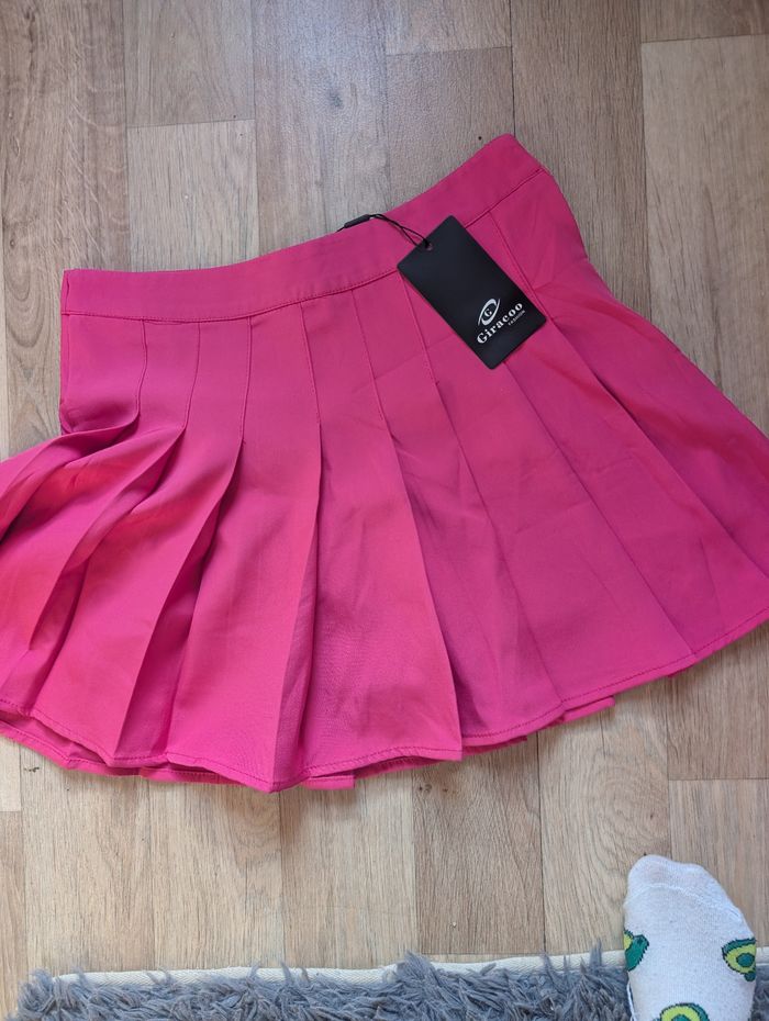 Jupe short rose - photo numéro 2