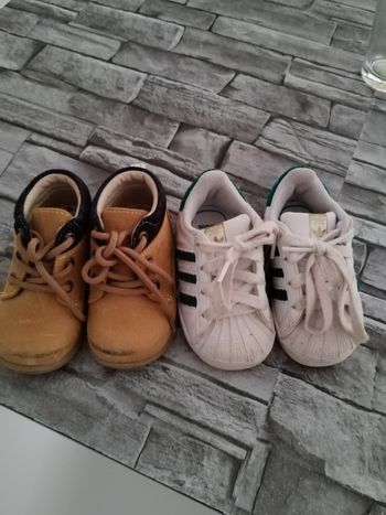 Chaussures taille 20