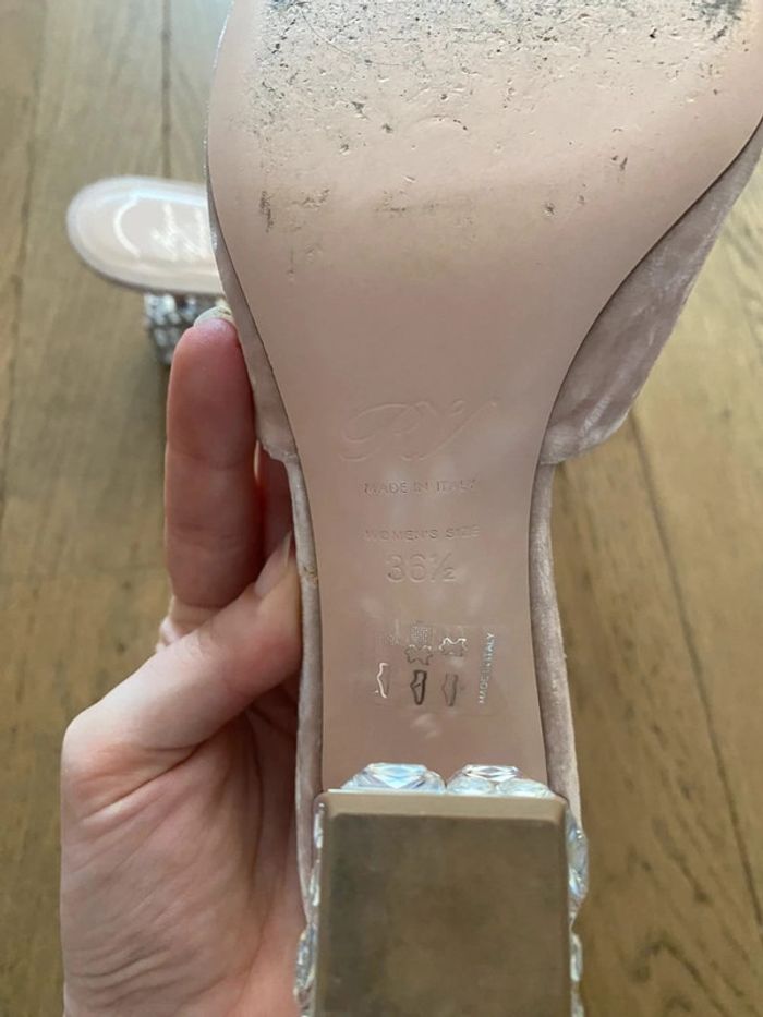 Mules en velours rose et talons strass Roger Vivier taille 36 1/2 - photo numéro 9