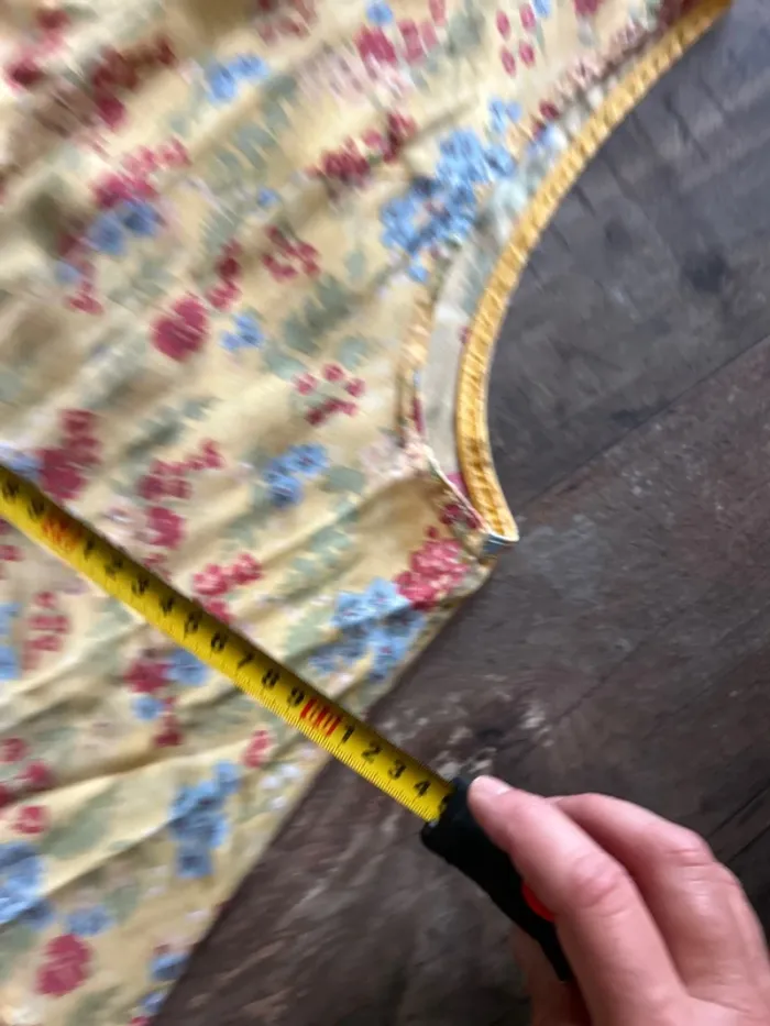 Robe jaune fleurie - photo numéro 6