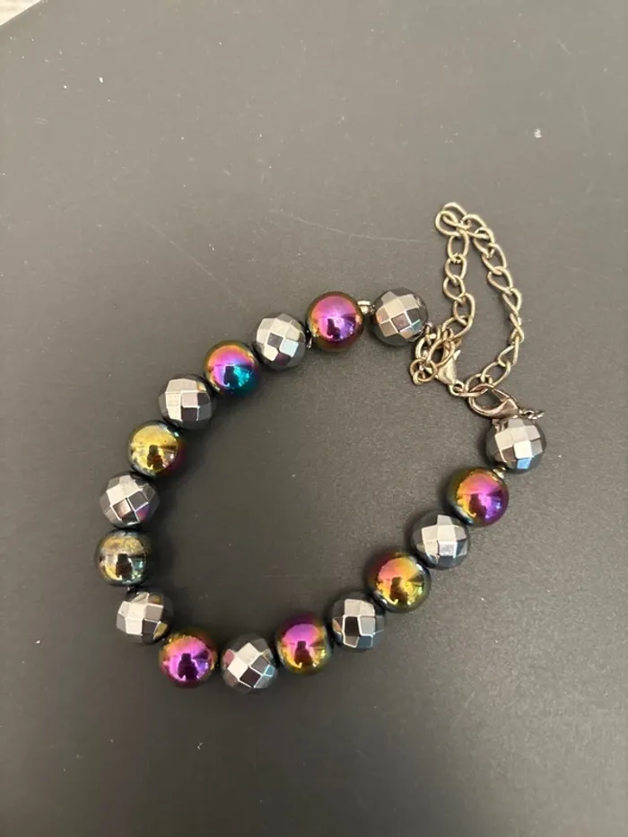 Lot de bijoux fantaisie variés – colliers, pendentifs, bracelets, boucles d’oreilles - photo numéro 2