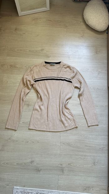 pull beige noir style vintage 