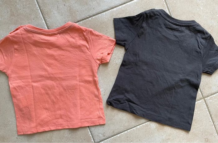 Lot de 2 t-shirts manches courtes 12 mois - photo numéro 2