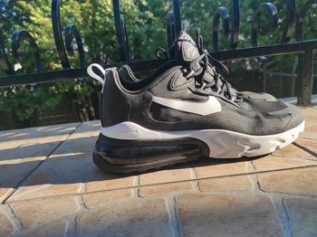 Nike air max react noir taille 42