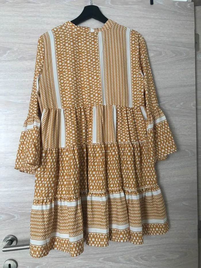 Robe à volants - photo numéro 4
