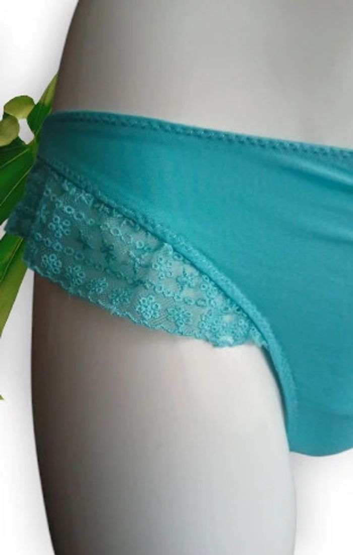 String dentelle 40 - photo numéro 2