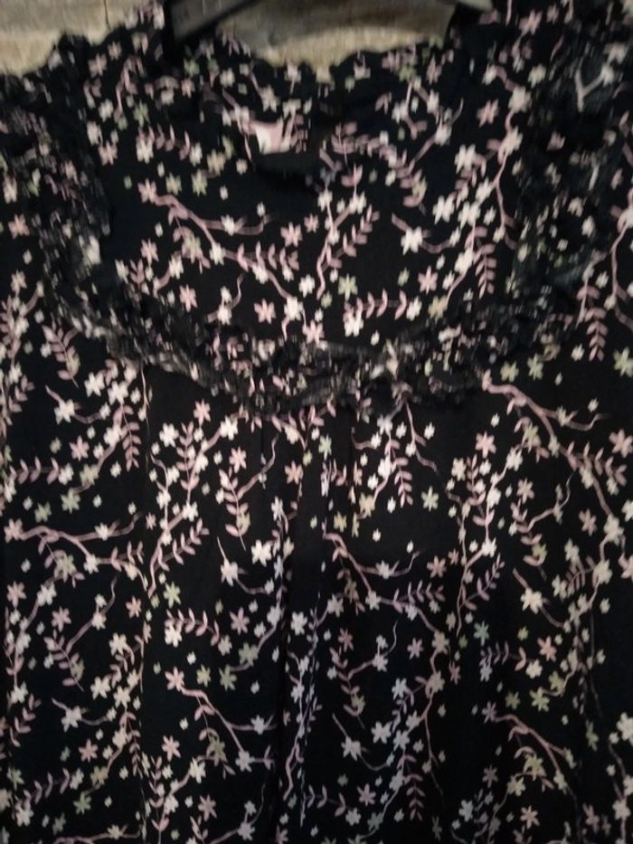 Robe fine noire fleurs - photo numéro 4