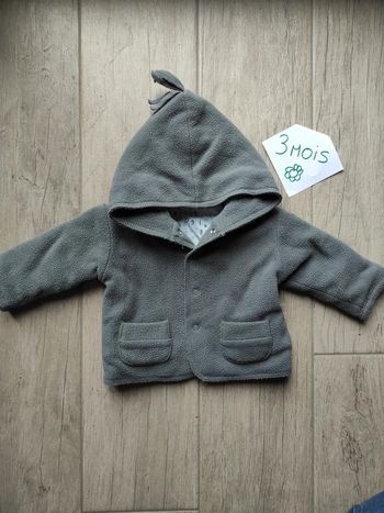 Gilet gris à capuche mixte 3 mois