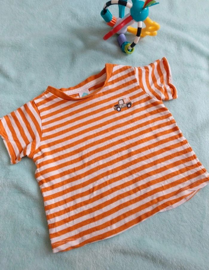Tee-shirt taille 12 mois