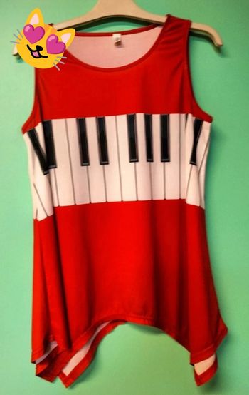 Débardeur piano rouge XL