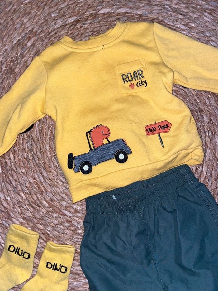 Ensemble 6 mois - photo numéro 2