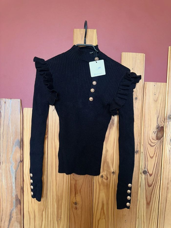 Pull manche longue neuf