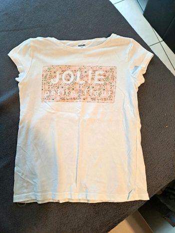 T shirt petites fleurs 🌸 8 ans