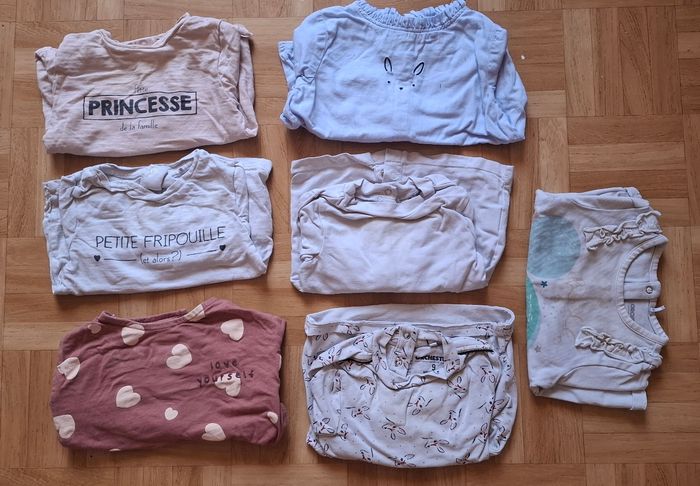 Lot vêtements fille 9 mois hier - photo numéro 4