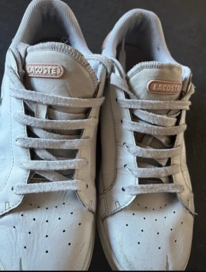 Baskets blanches Lacoste taille 40 👟 - photo numéro 4