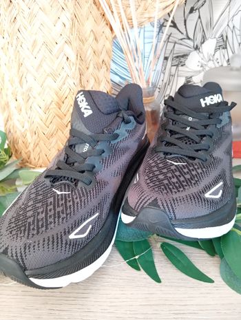 Hoka Clifton black ,t: 38