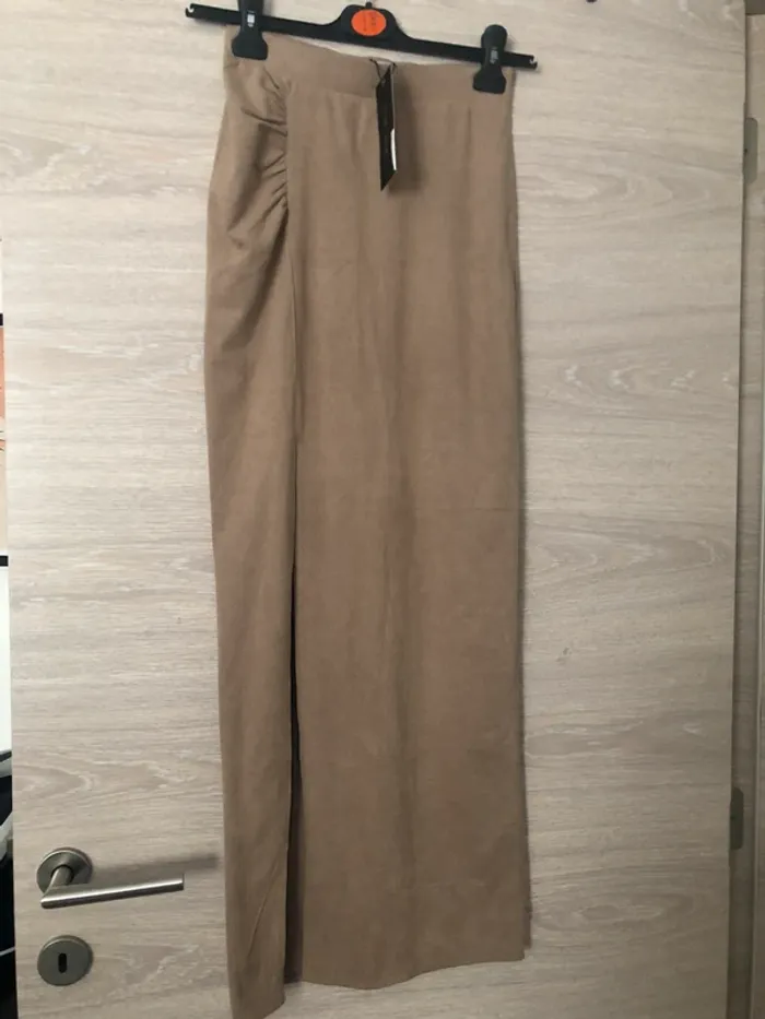 Jupe moulante taille haute