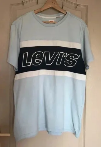 T-shirt Levi's taille M Homme