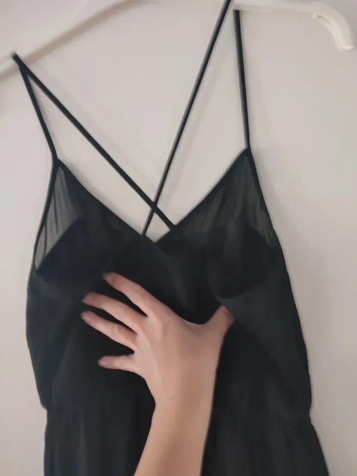 Robe fine noire - photo numéro 3