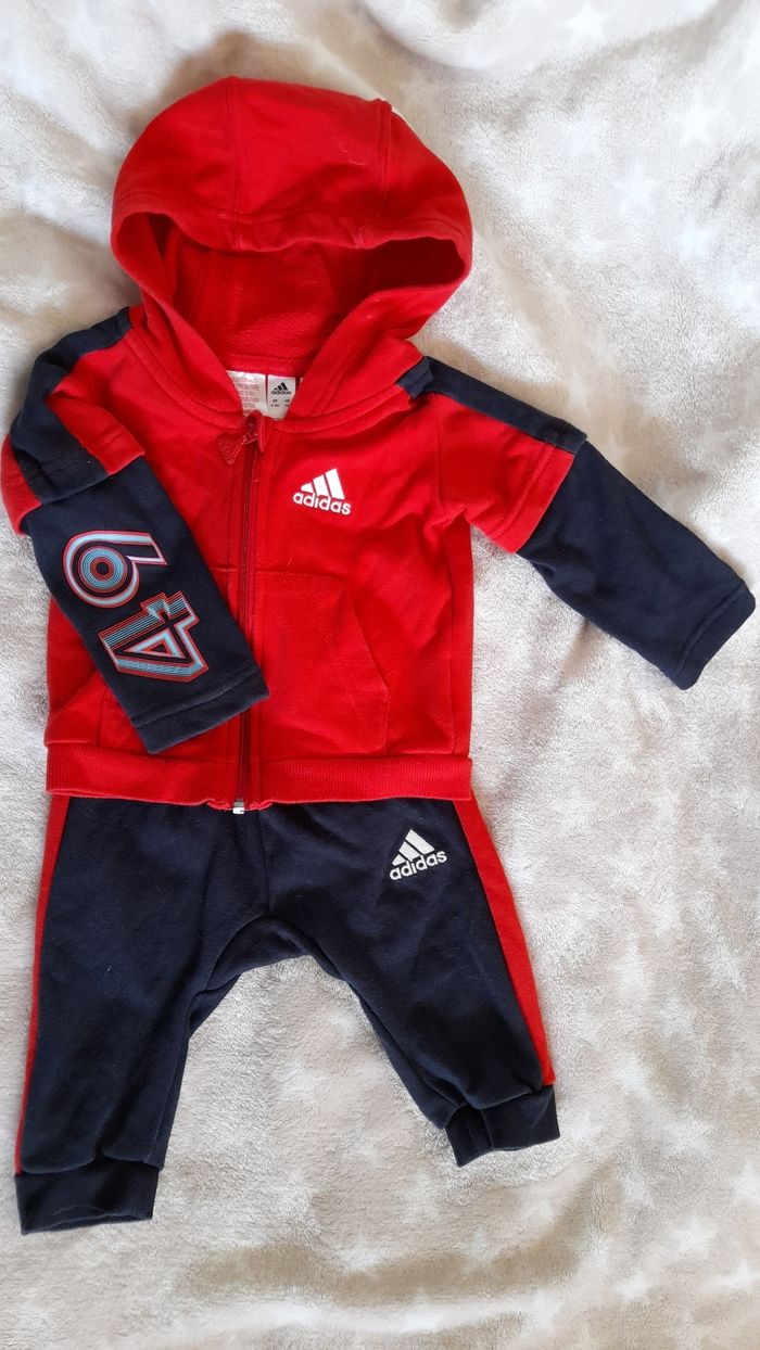 Ensemble adidas