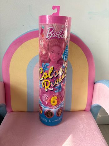 Barbie Color Reveal.