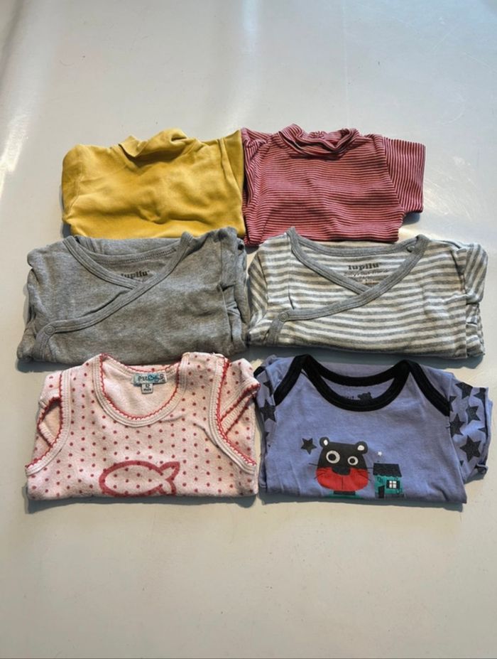 Lot vêtements 12 mois - photo numéro 2