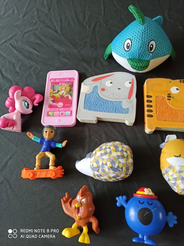 Lot de jouets - photo numéro 3