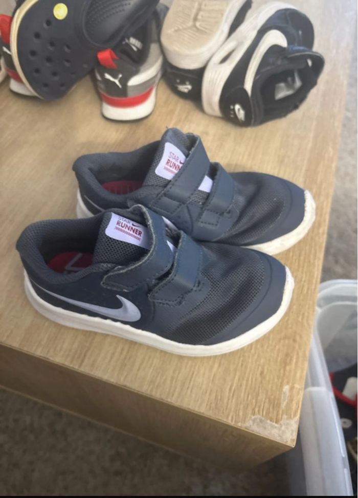 Basket Nike taille 26 - photo numéro 2