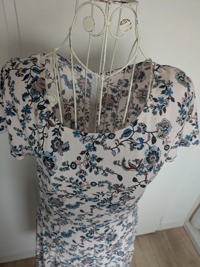 Robe légère fluide fleurie 36/38 - photo numéro 4