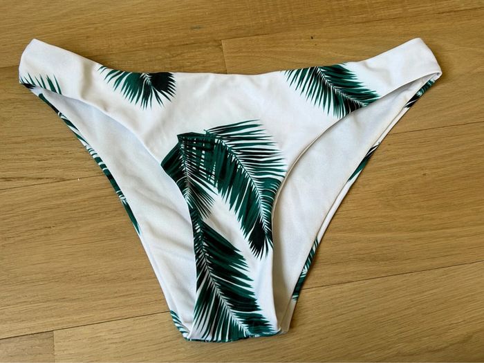 Culotte de maillot de bain blanche avec imprimé végétal - photo numéro 2