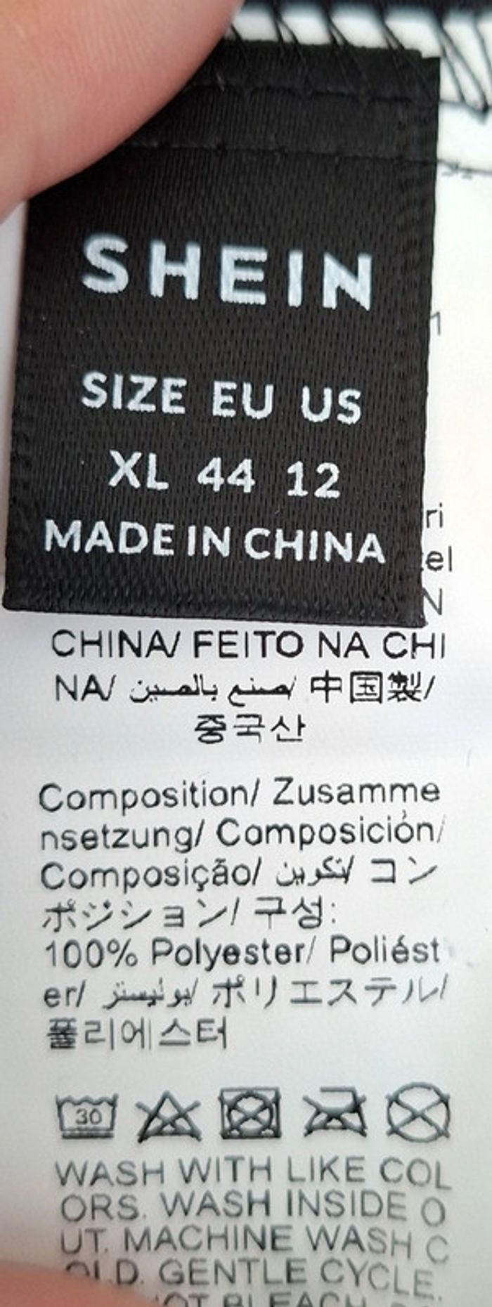 Robe décolleté V dos nu - photo numéro 5