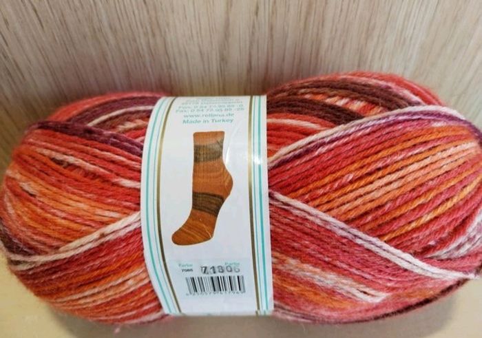 Pelote de laine spécial chaussettes - photo numéro 2