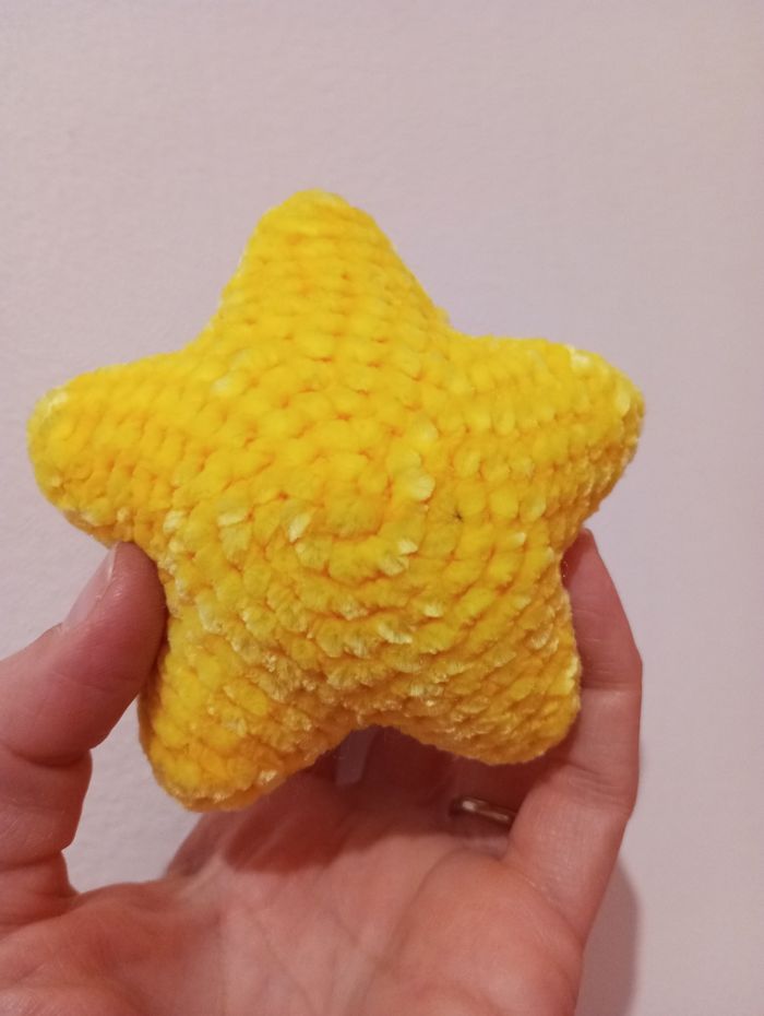 Etoile Mario au crochet - photo numéro 2