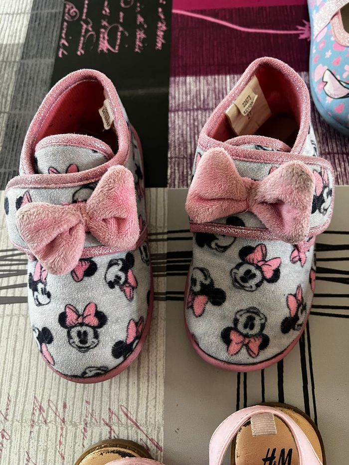 LOT DE CHAUSSURES ET CHAUSSONS FILLE TAILLE 26 A 28 - photo numéro 5