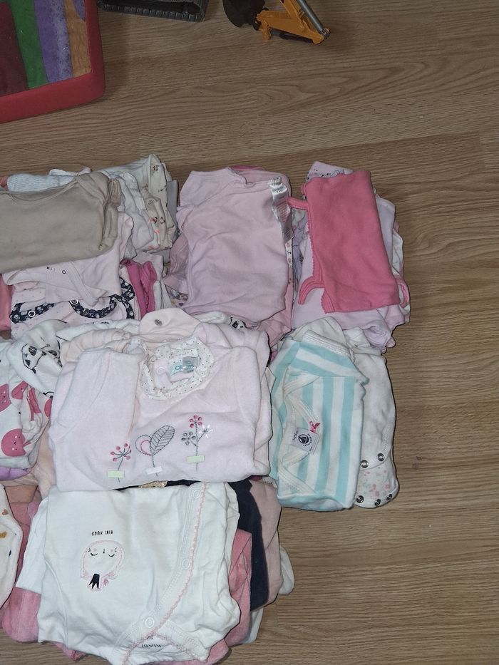 Lot vêtements bébé fille 1 mois - photo numéro 5